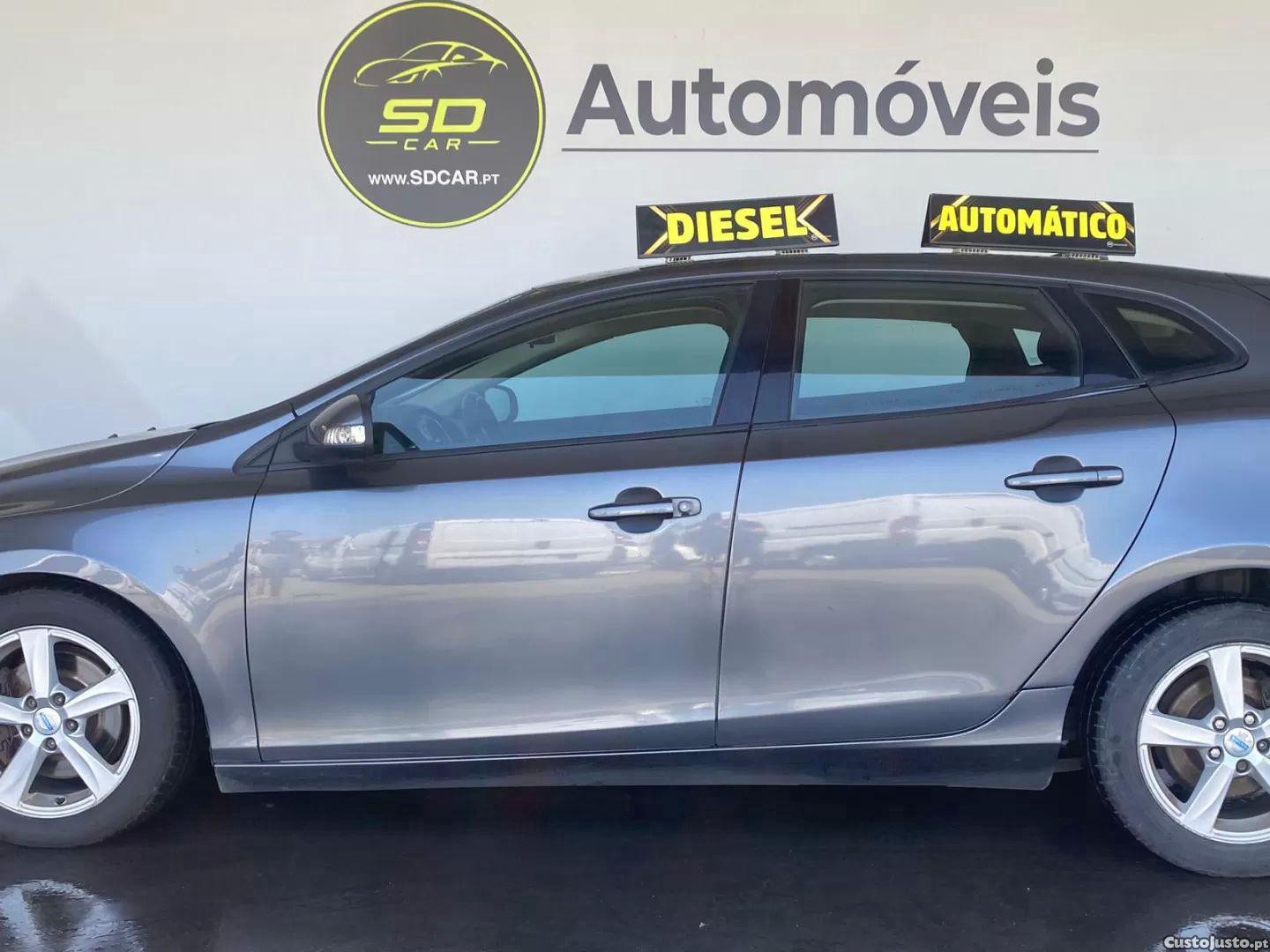 Volvo V40 1.6 d2 kinetic eco — photo 2