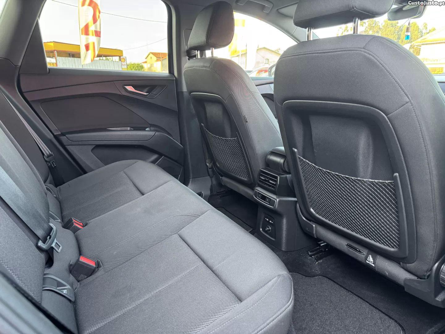Audi Q4 40 82 kwh — fotografia 15