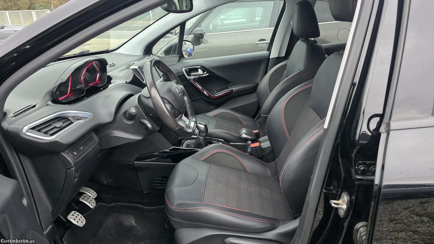Peugeot 2008 1.2 PureTech GT LINE 110cv — fotografia 7