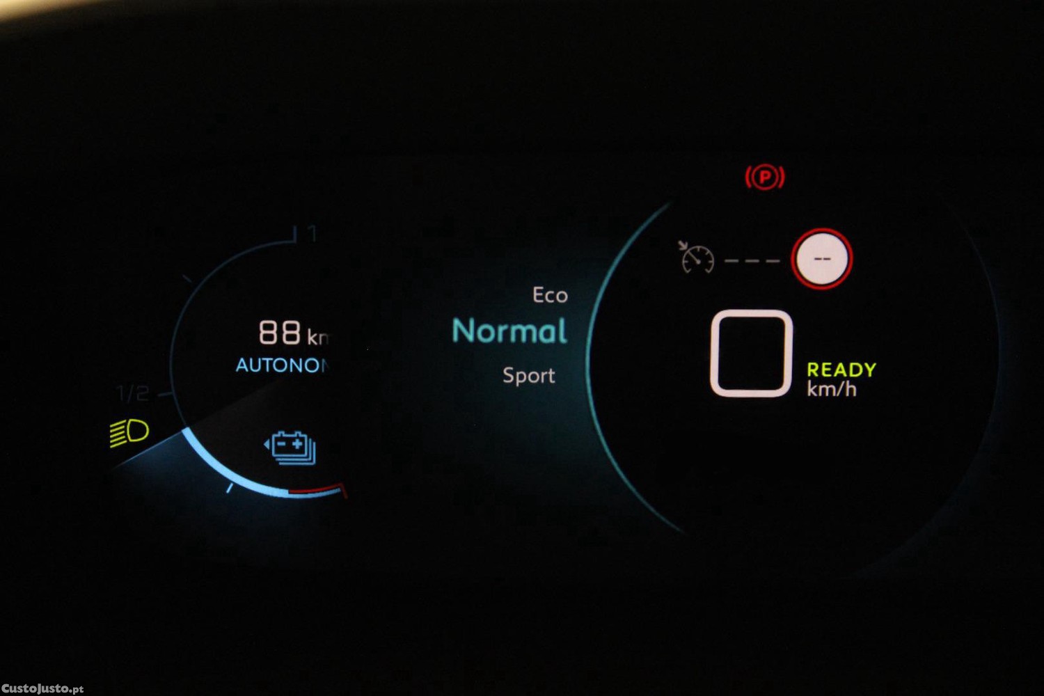 Peugeot e-2008 ALLURE PACK (AUTO) — fotografia 11