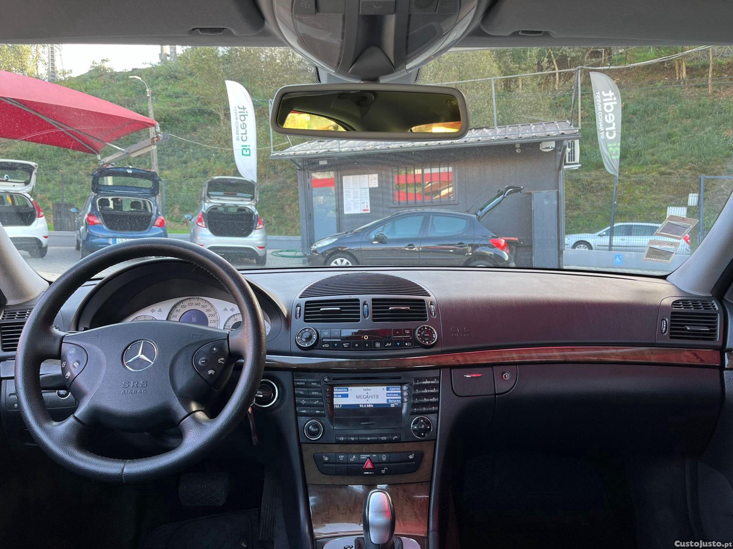 Mercedes-Benz Classe E 2.7 Diesel | Cx. Aut. — fotografia 10