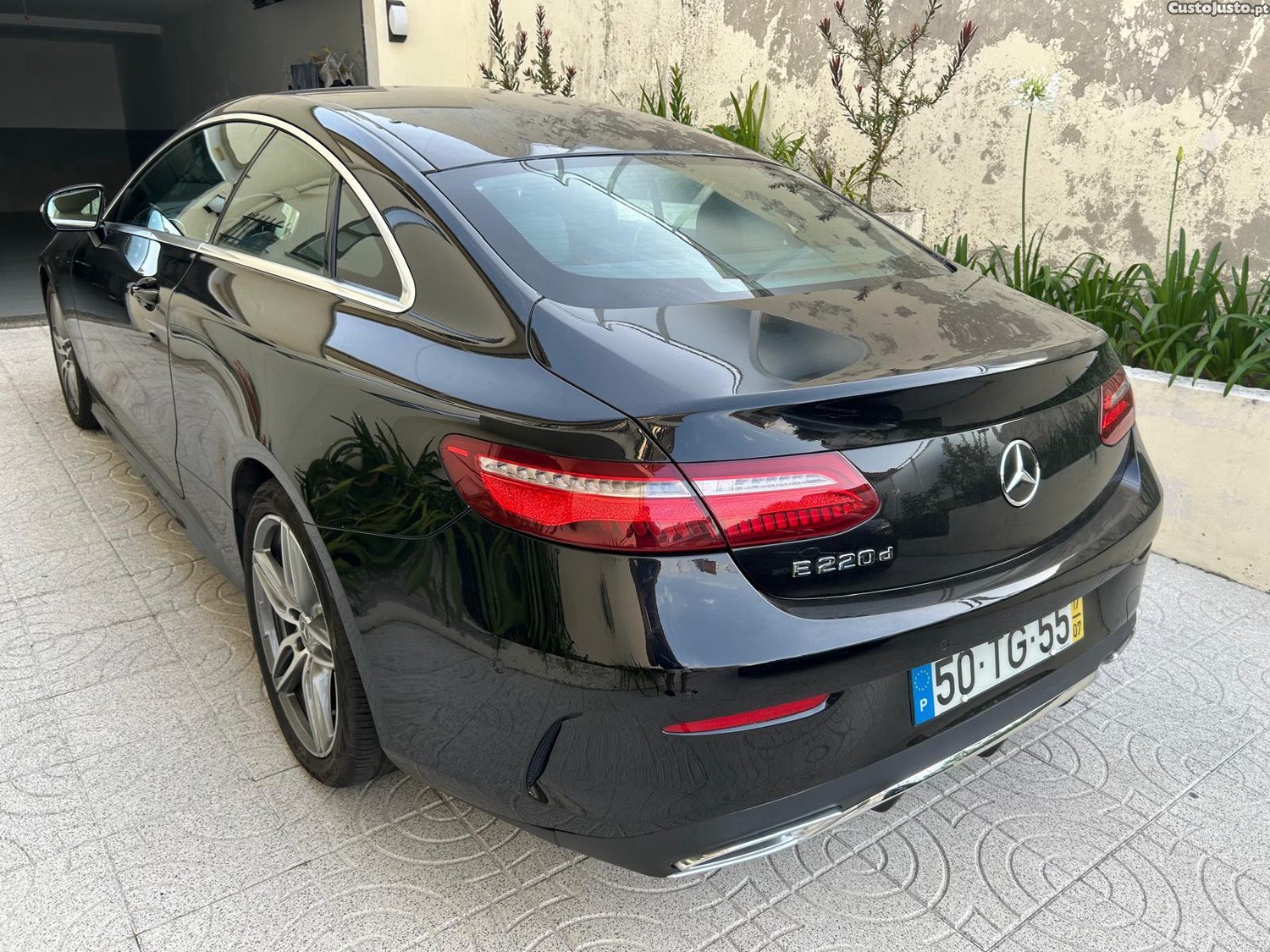 Mercedes-Benz E 220 220 D — fotografia 5