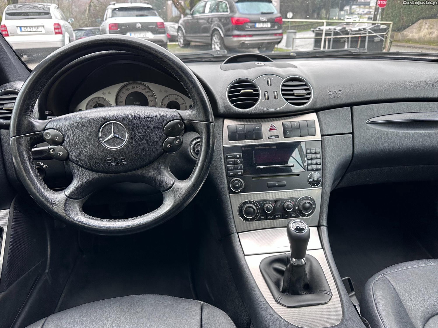 Mercedes-Benz Classe CLK 220 Cdi — fotografia 3