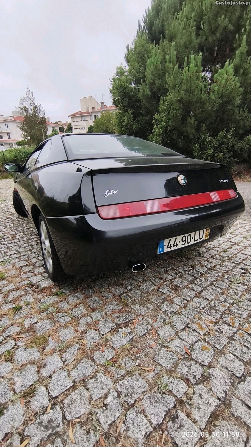 Alfa Romeo GTV 1.8 ts — fotografia 8