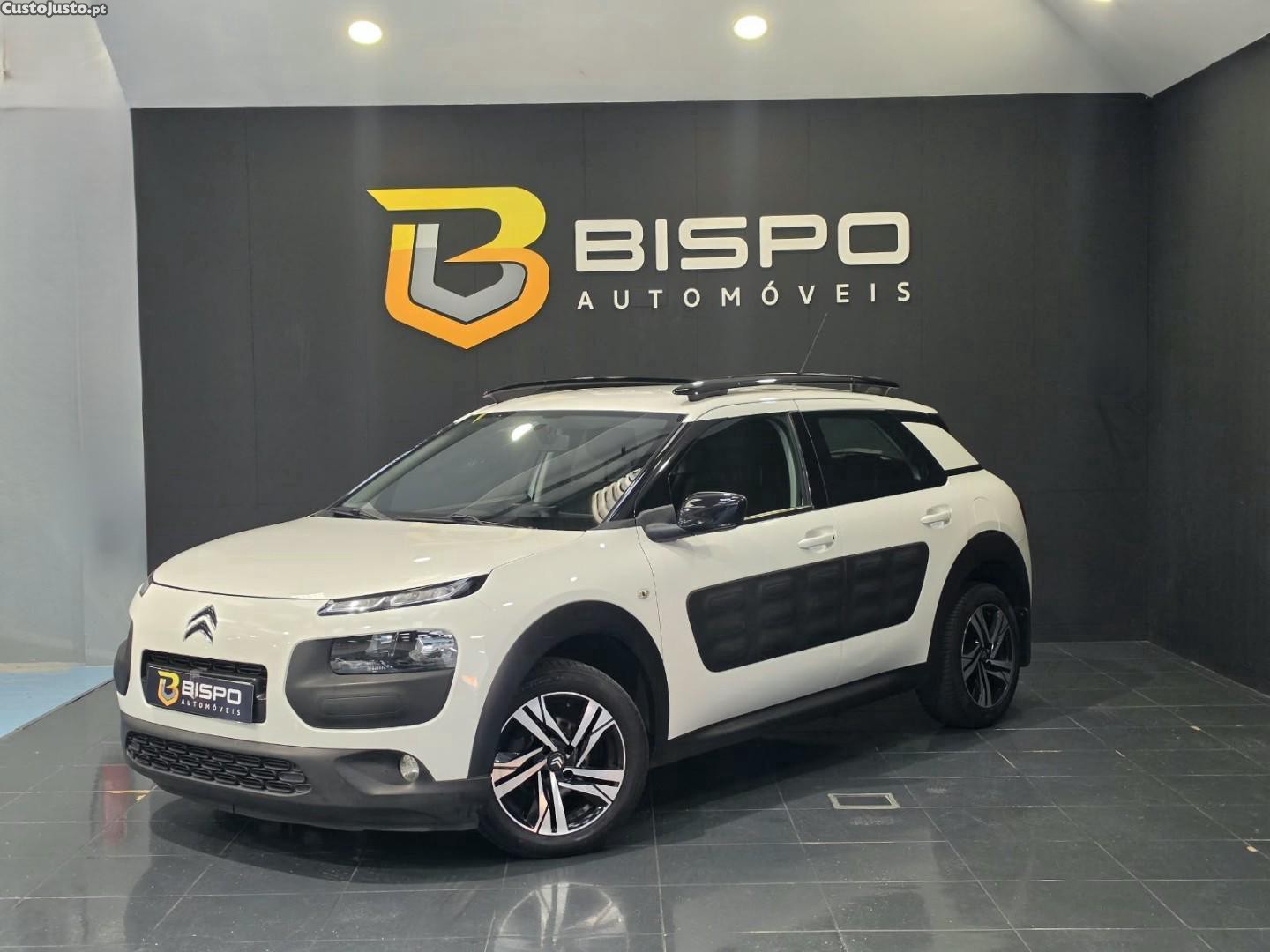 Citroën C4 1.2 PureTech Feel — photo 3