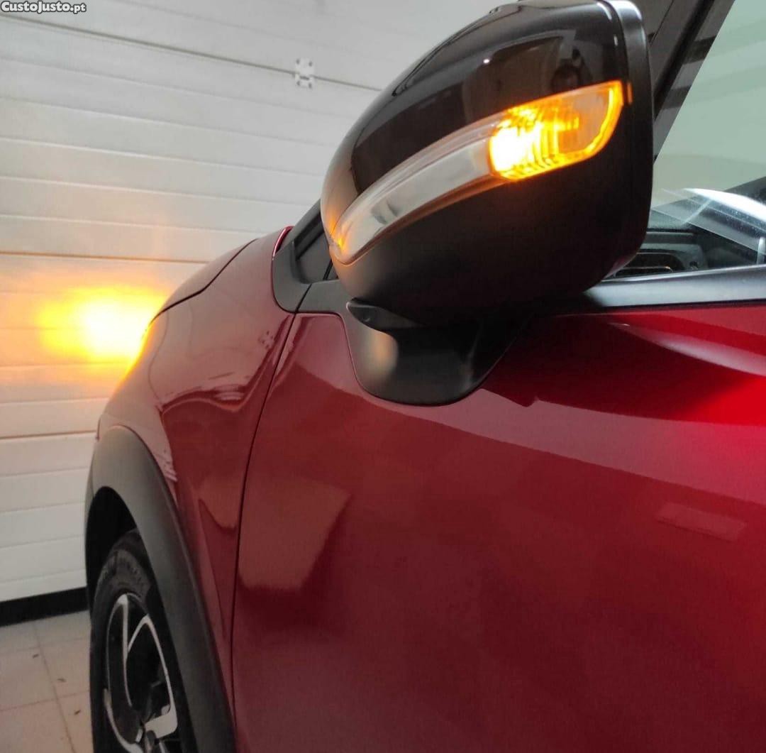 Citroën C3 SX 1.2 PureTech Gasolina 83 cv - 22 — photo 3