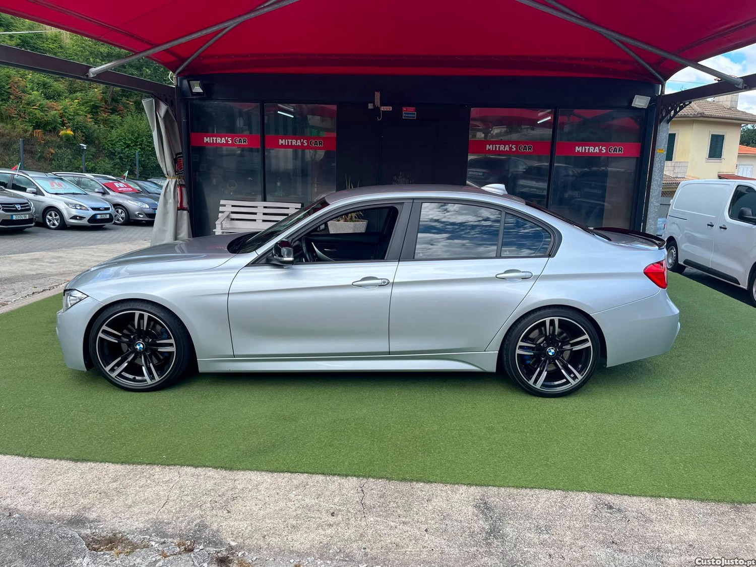 BMW 330 d | Cx. Aut. | NACIONAL - 13 foto 2