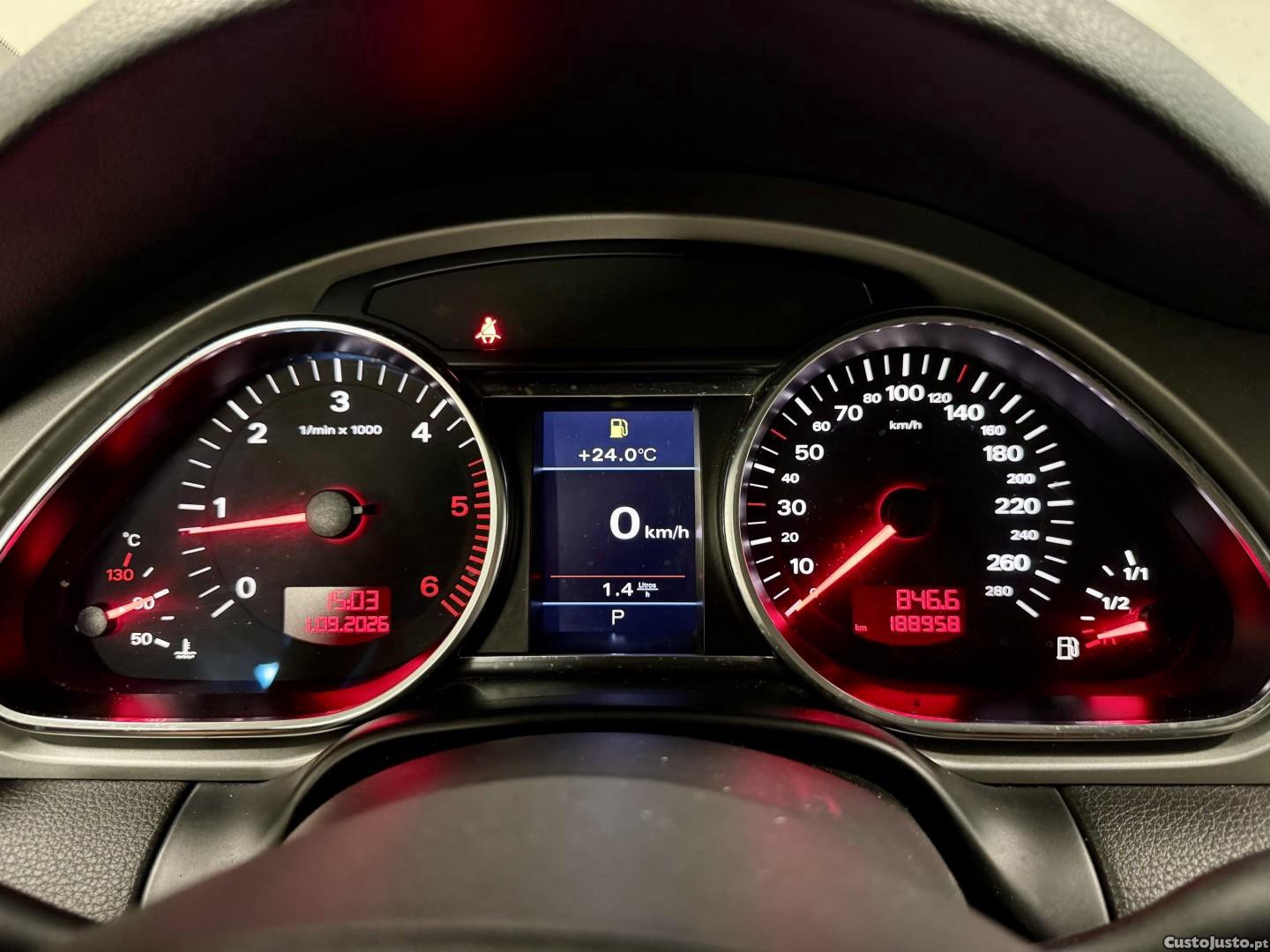 Audi Q7 3.0 TDi Tiptronic — fotografia 10