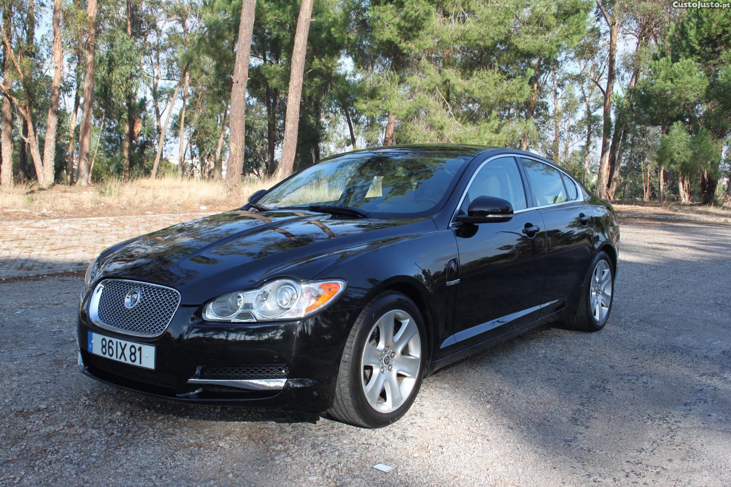 Jaguar XF 3.0 V6d - 10