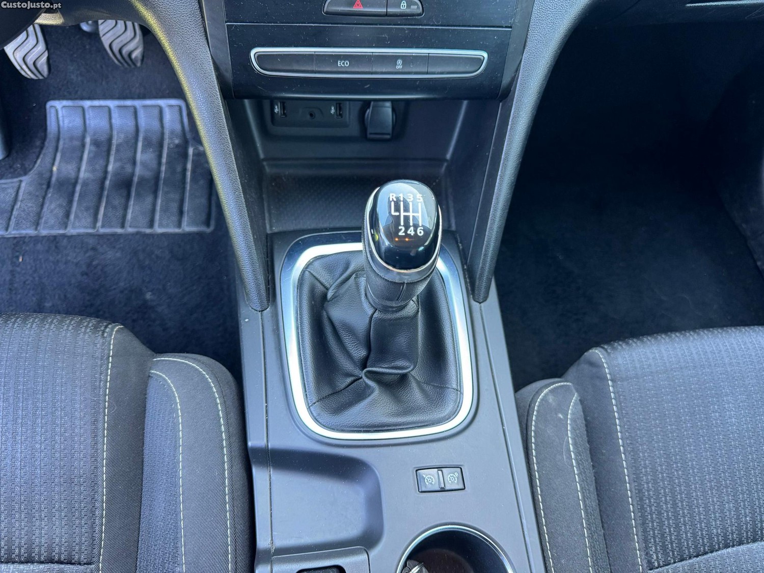 Renault Mégane 1.5 Blue dCi GT Line EDC — fotografia 5