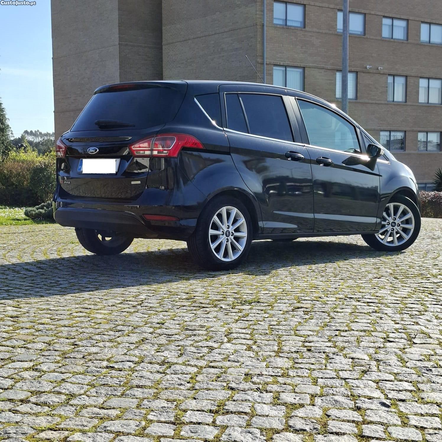 Ford B-Max 1.0 EcoBoost Titanium - 17 — photo 3