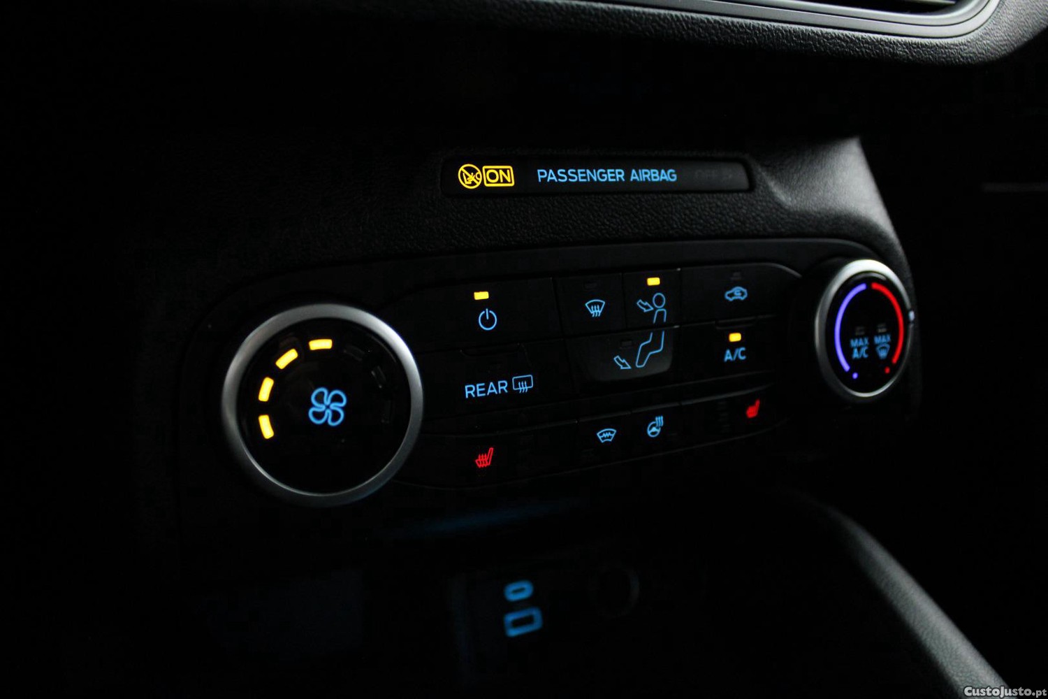Ford Focus SW 1.0 ECOBOOST ACTIVE — fotografia 14