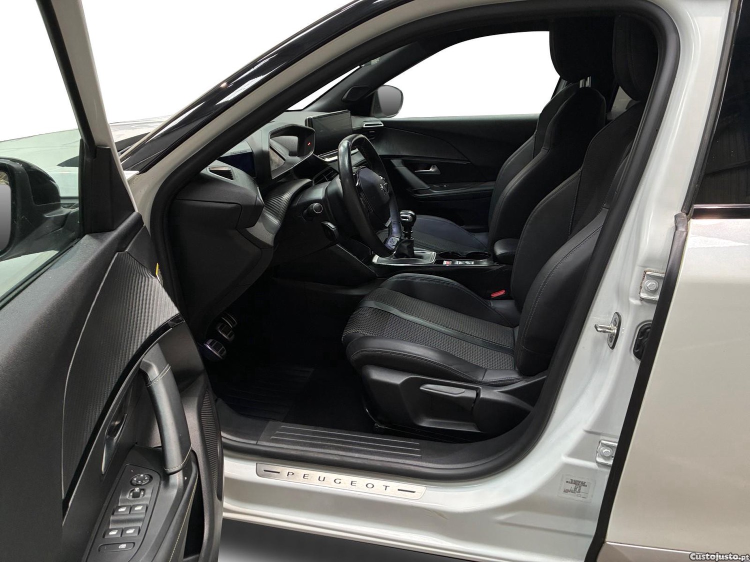 Peugeot 2008 1.2 PureTech GT - 22 — photo 3