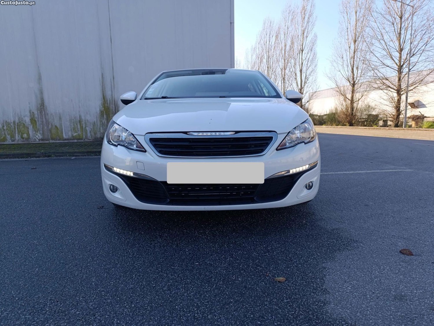 Peugeot 308 1.2 PureTech — photo 4