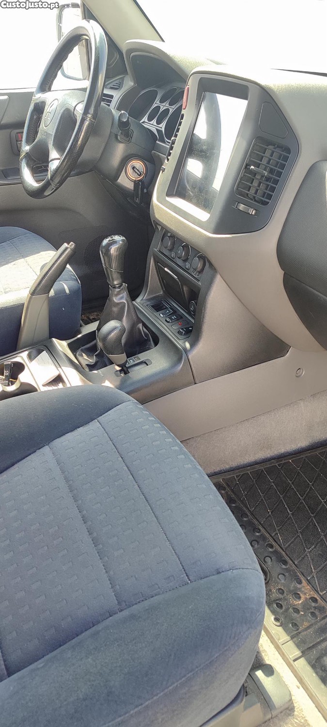 Mitsubishi Pajero 3.2 DiD 5 portas - 00 — photo 4