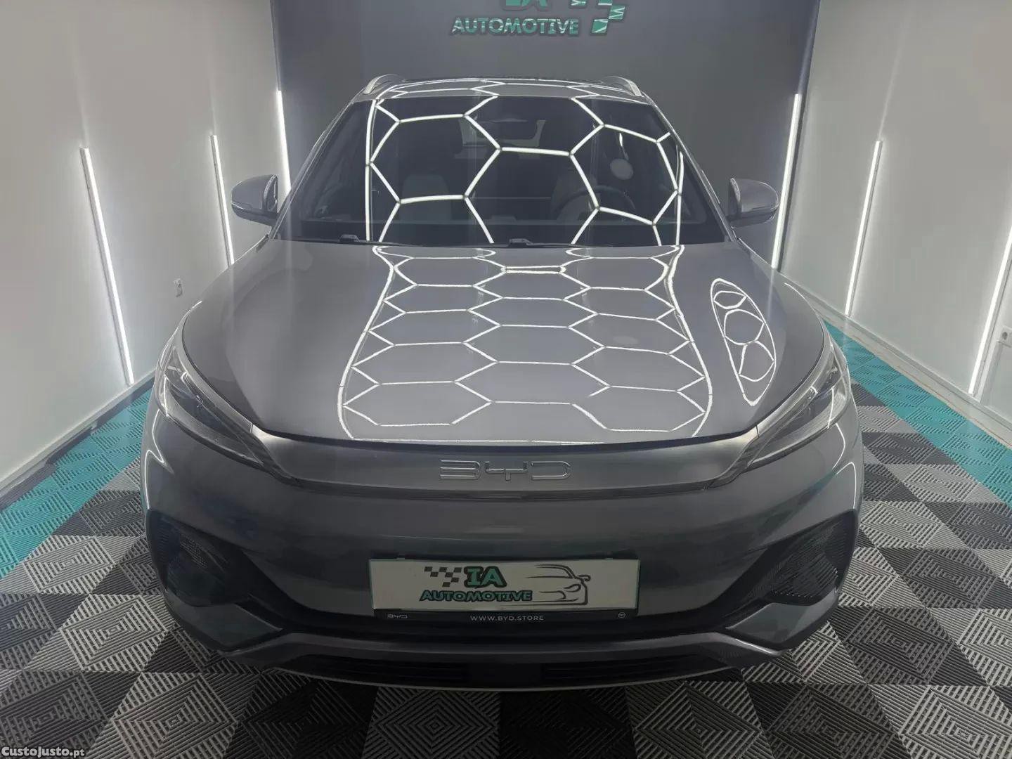 BYD Atto 3 60.48 kwh design — fotografia 11