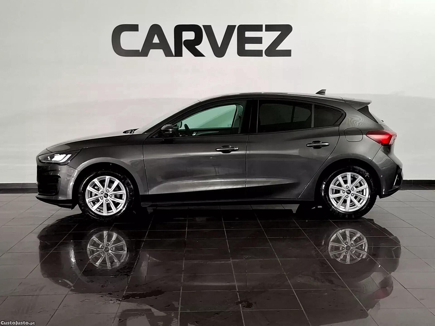 Ford Focus 1.0 EcoBoost MHEV Titanium — fotografia 14