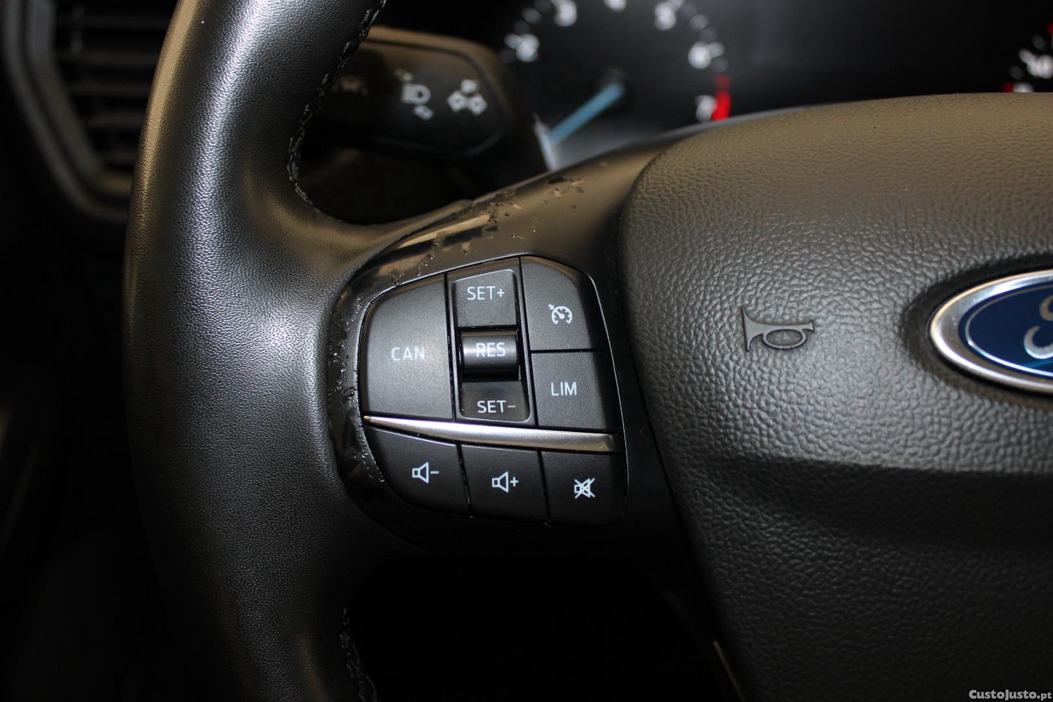 Ford Focus SW 1.0 ECOBOOST ACTIVE — fotografia 23