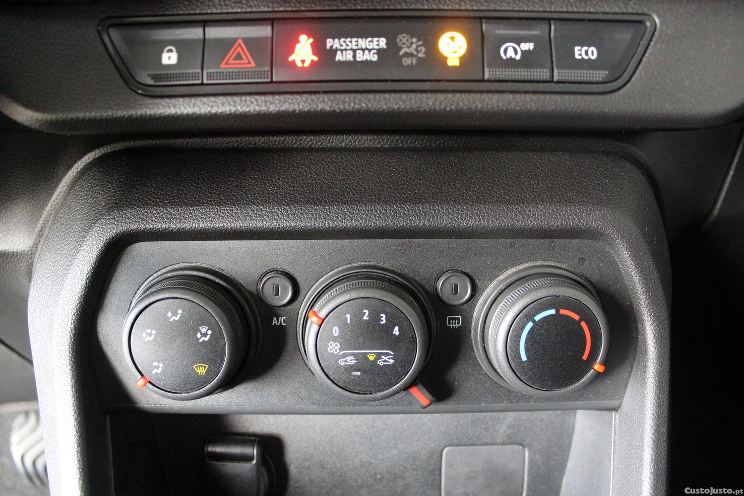 Dacia Sandero 1.0 ECO-G Stepway Comfort Bi-Fuel — fotografia 6