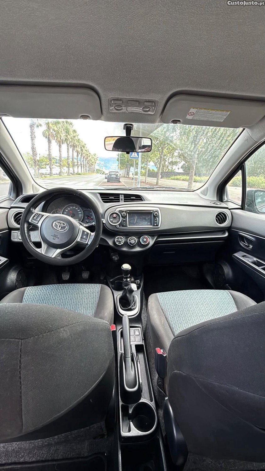 Toyota Yaris 1.4 D4D — photo 4