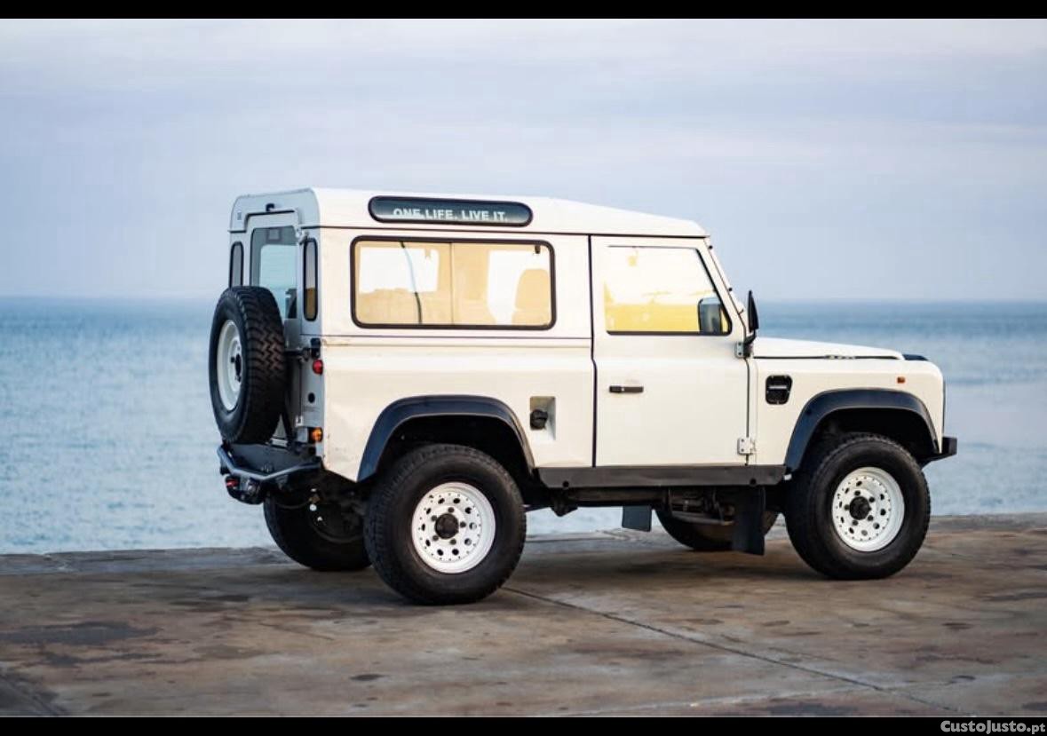 Land Rover Defender 7 lugares  - 94 — photo 2