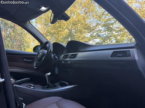 BMW 318 E91 - 08 foto 2