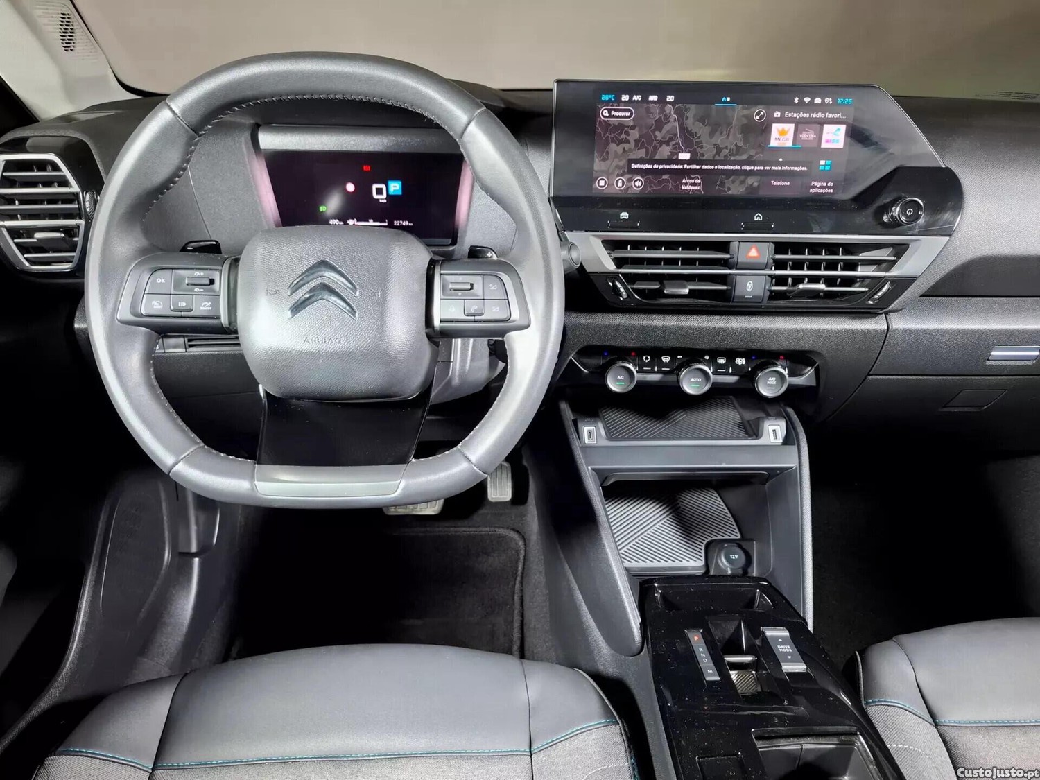 Citroën C4 X 1.2 PureTech Plus EAT8 — fotografia 3