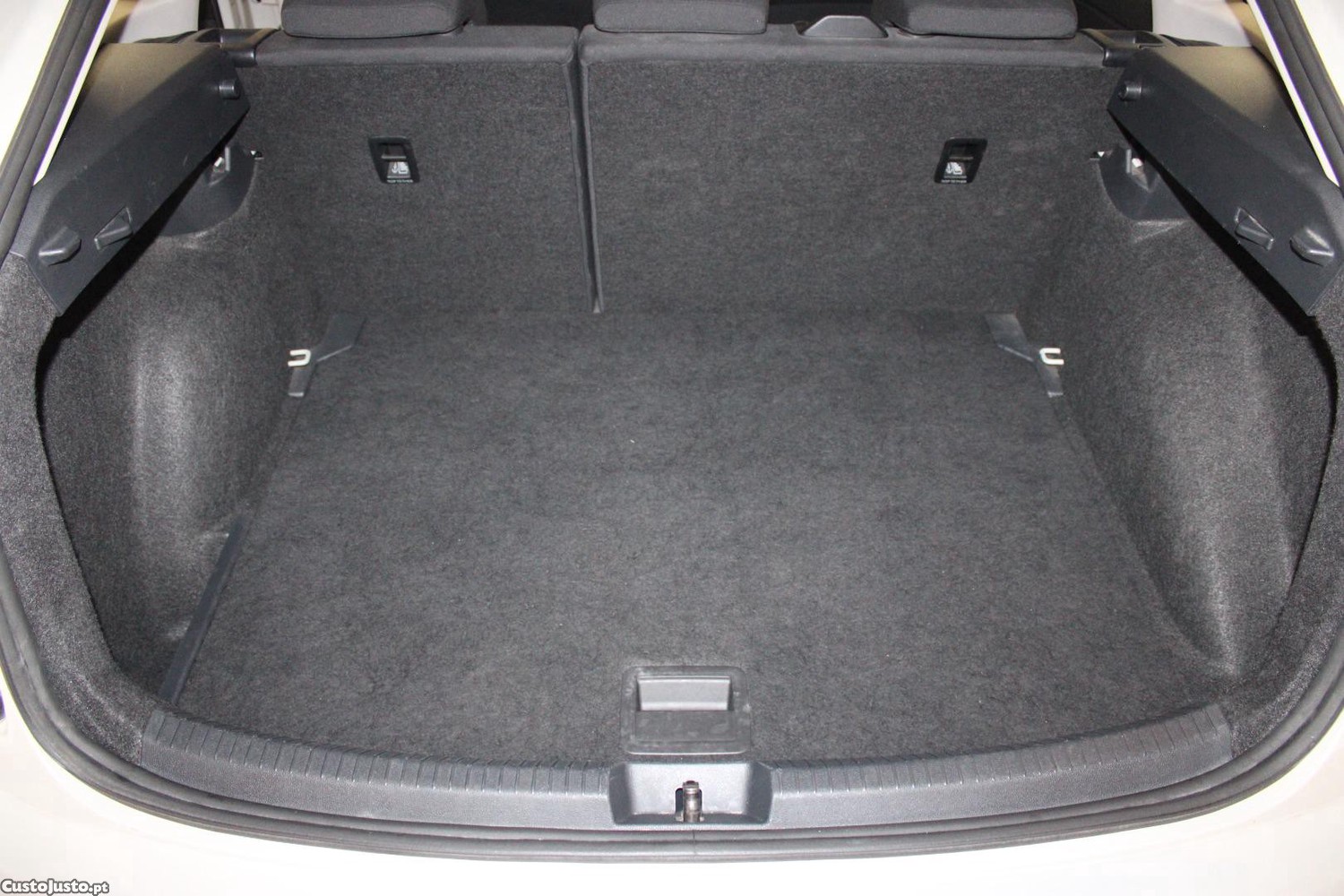 Volkswagen Taigo 1.0 TSI LIFE — fotografia 11