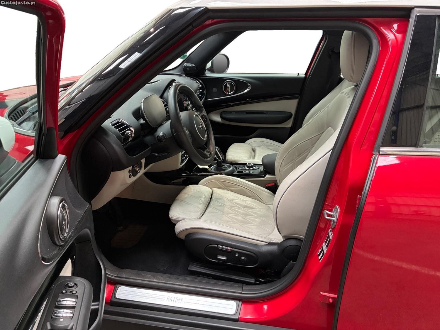 MINI Clubman Cooper Auto - 22 — photo 3