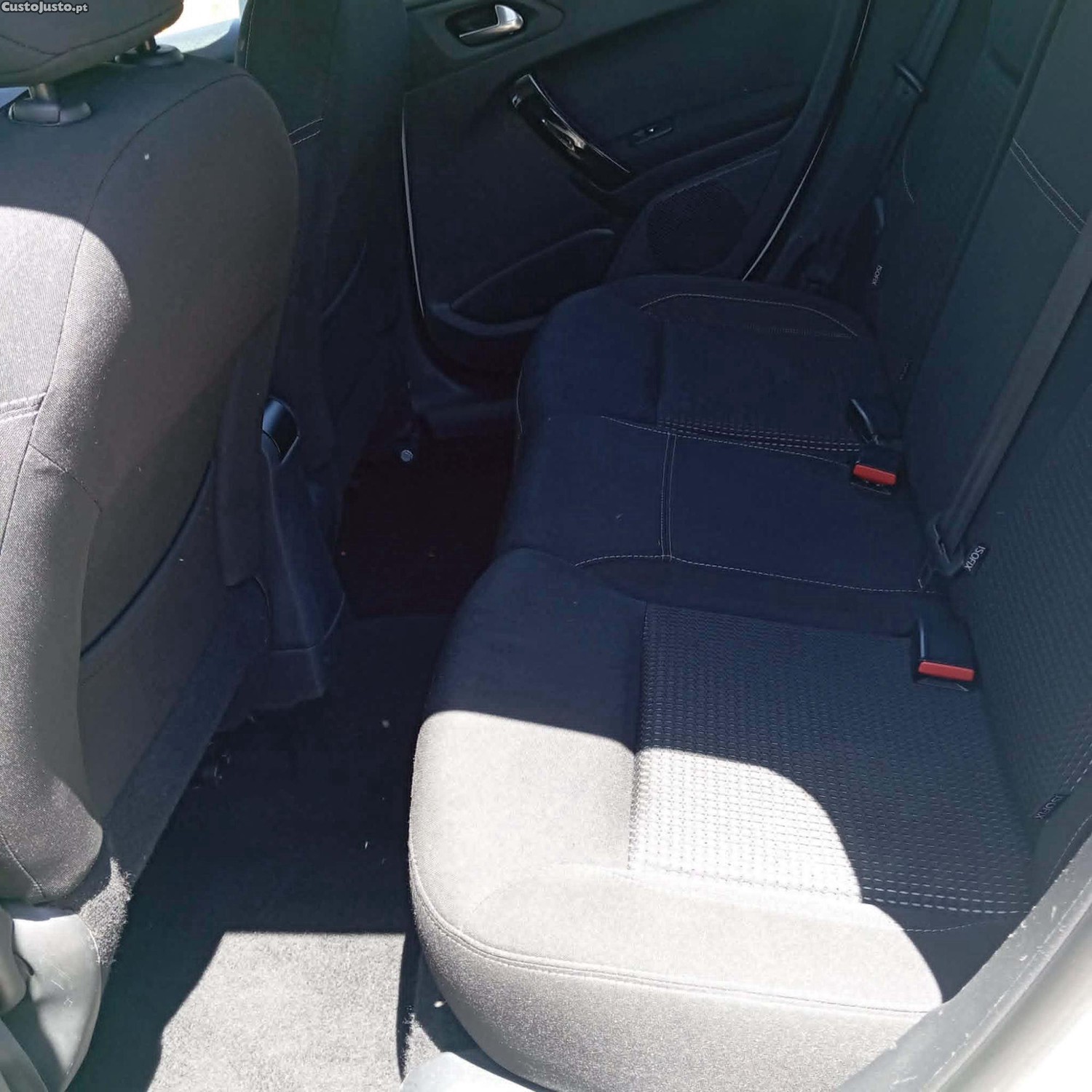 Peugeot 208 ALEUR — photo 4
