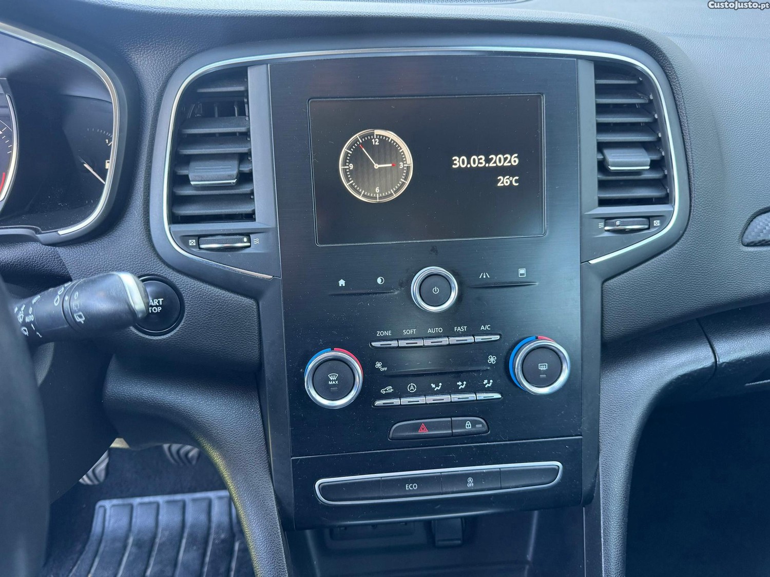 Renault Mégane 1.5 Blue dCi GT Line EDC — fotografia 4