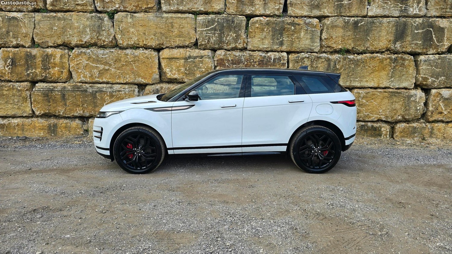 Land Rover Evoque 1.5 P300e AWD R-Dynamic Auto - 22 — photo 4