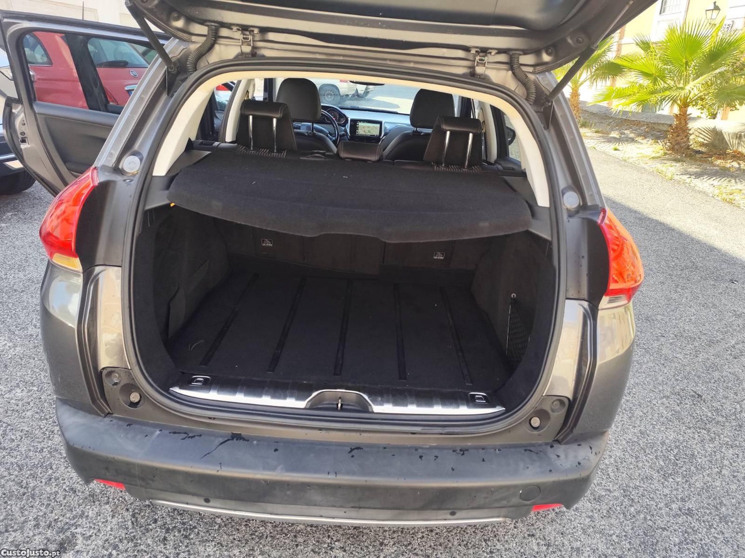Peugeot 2008 1.2 VTi Allure de 2015 — photo 4