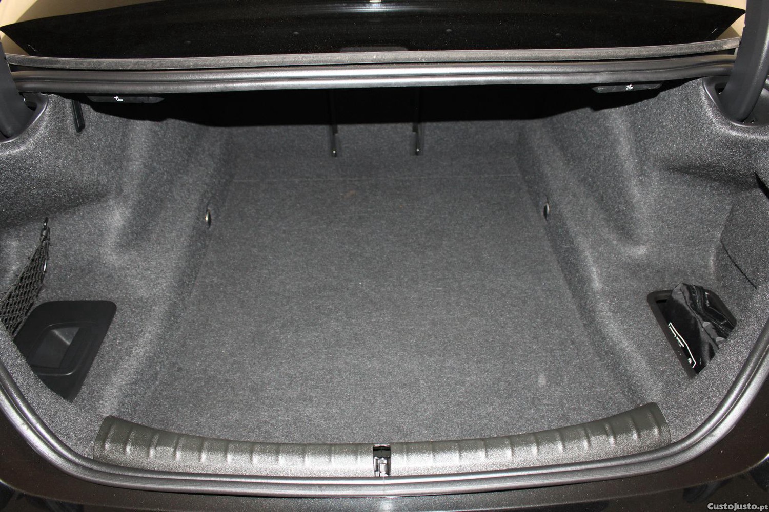 BMW 518 D (AUTO) — fotografia 5