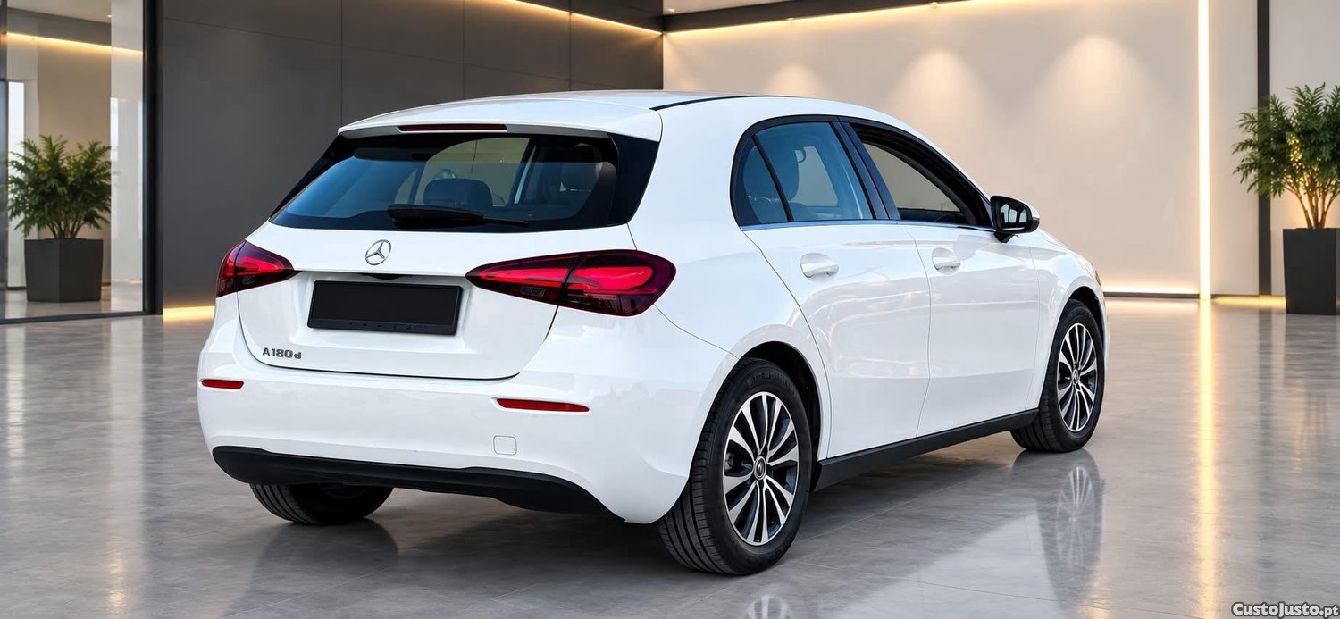 Mercedes-Benz A 180 D 8G-DCT - 23 foto 3