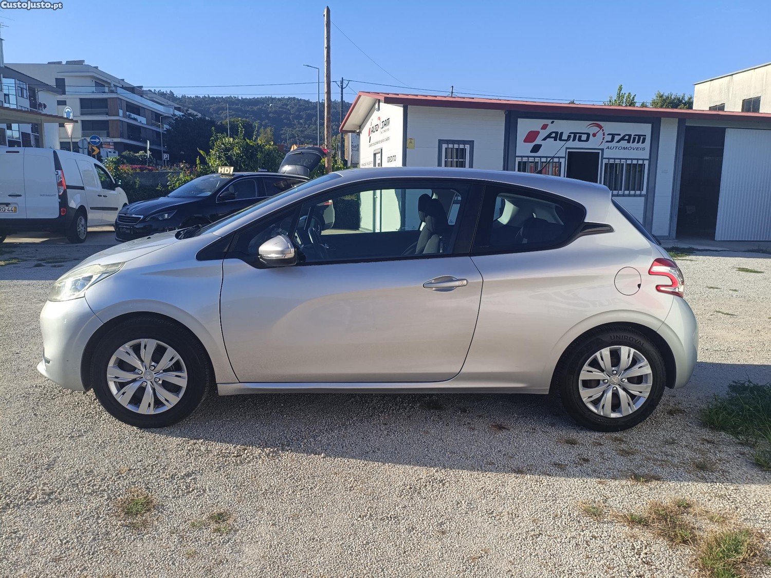 Peugeot 208 I 3p 1.2 VTi 82cv Active - 13 foto 2