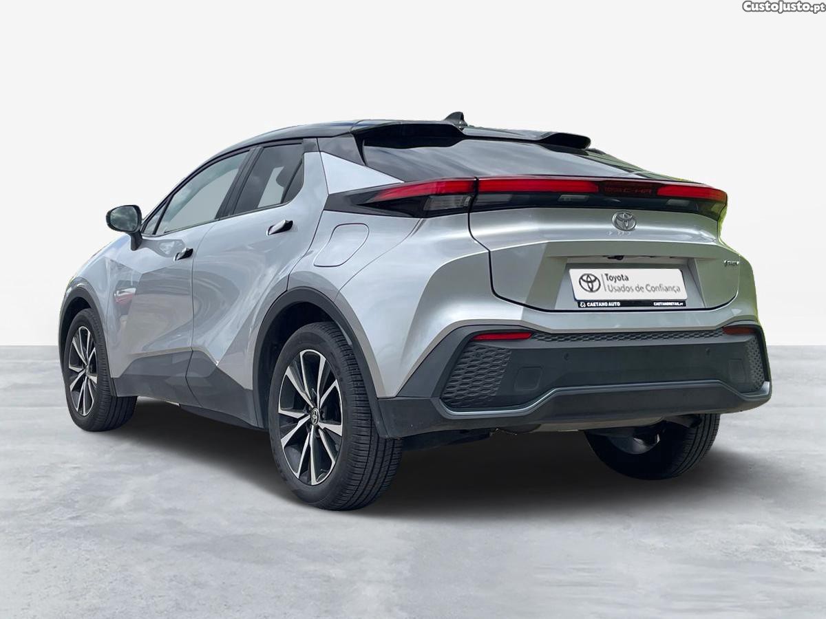Toyota C-HR 2.0 HDF Plug-in Square Collection — fotografia 12