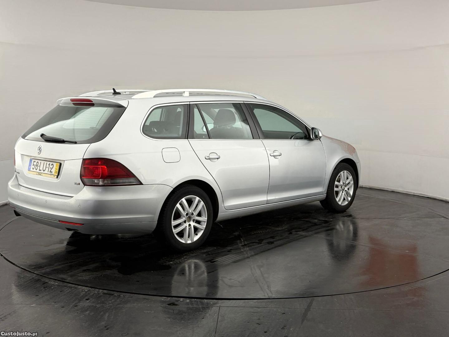 Volkswagen Golf VARIANT 1.6 TDI — fotografia 12