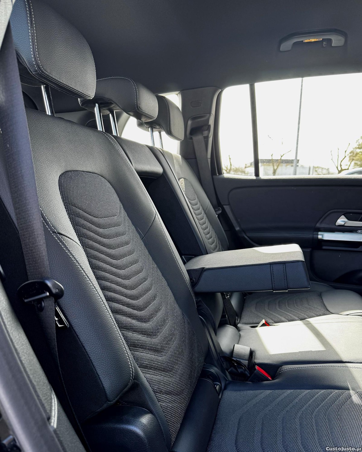 Mercedes-Benz EQB Progressive — fotografia 4