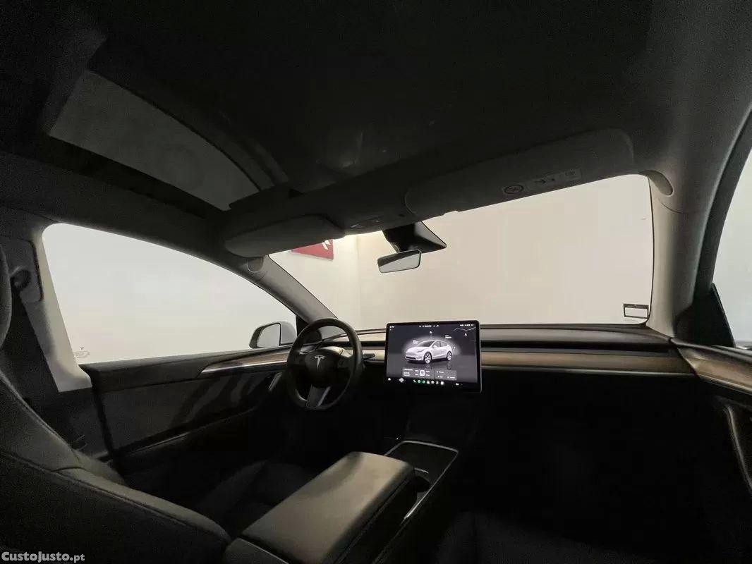Tesla Model Y Long range tração integral - 22 — photo 3