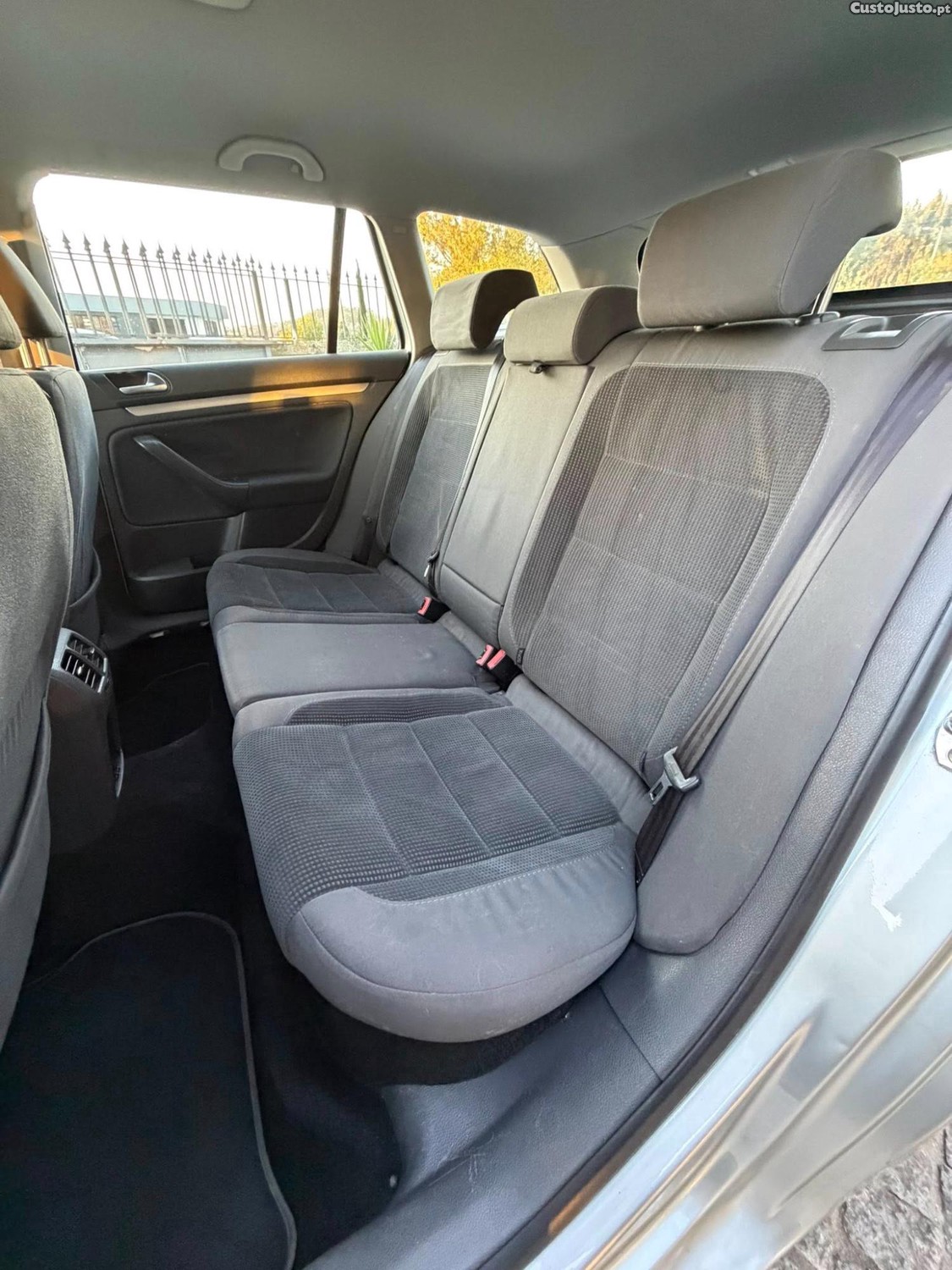 Volkswagen Golf V 1.9 TDI — fotografia 3