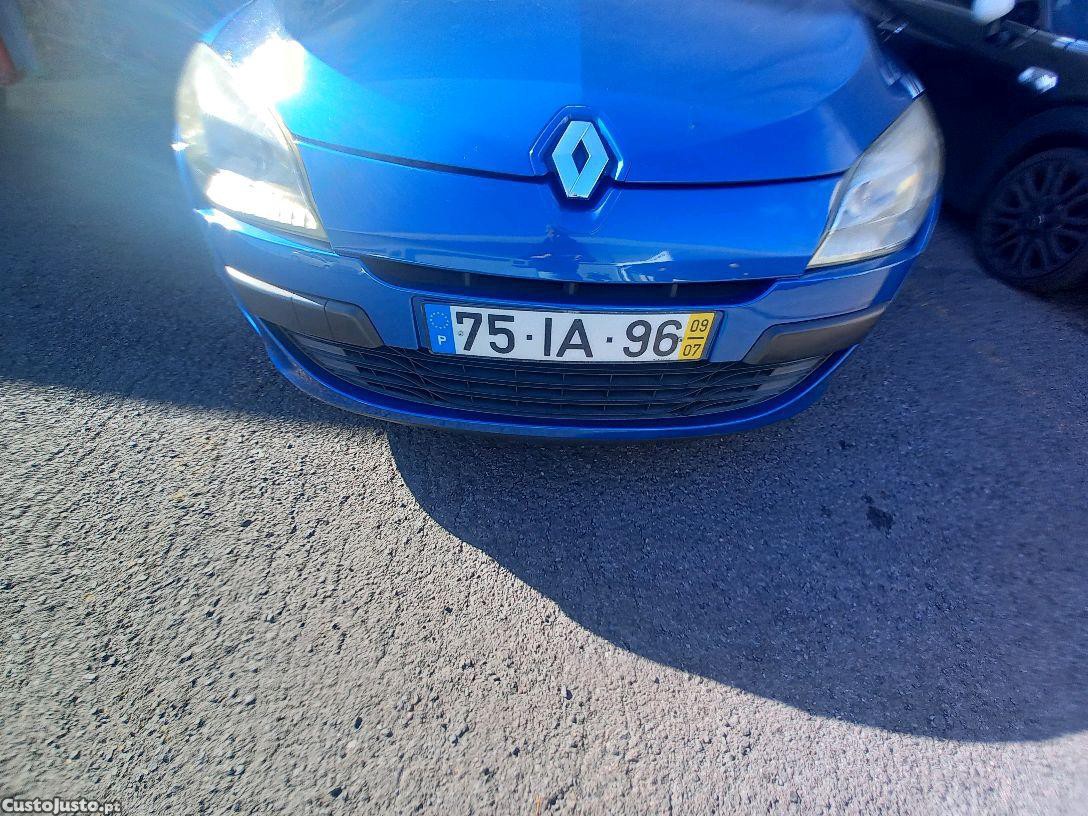 Renault Mégane 1500 — photo 4