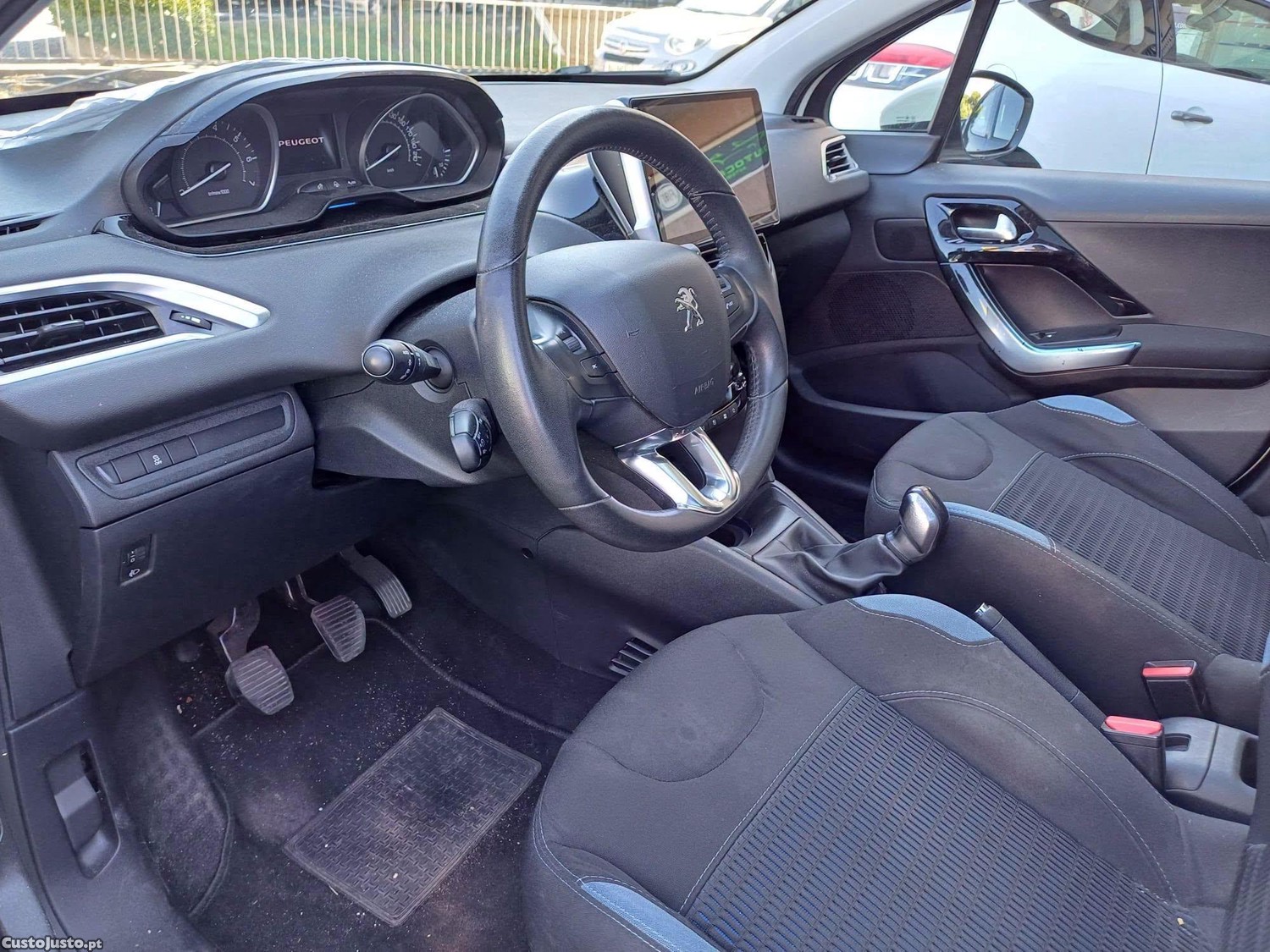 Peugeot 208 1.2 iCom TECTOPANORAMICO — fotografia 4