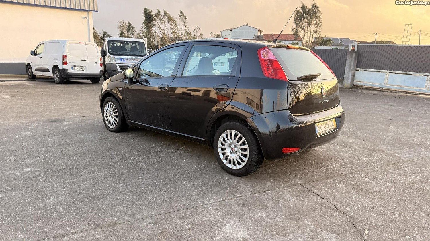 Fiat Punto 1.3 Multijet de 2015 - 15 foto 4