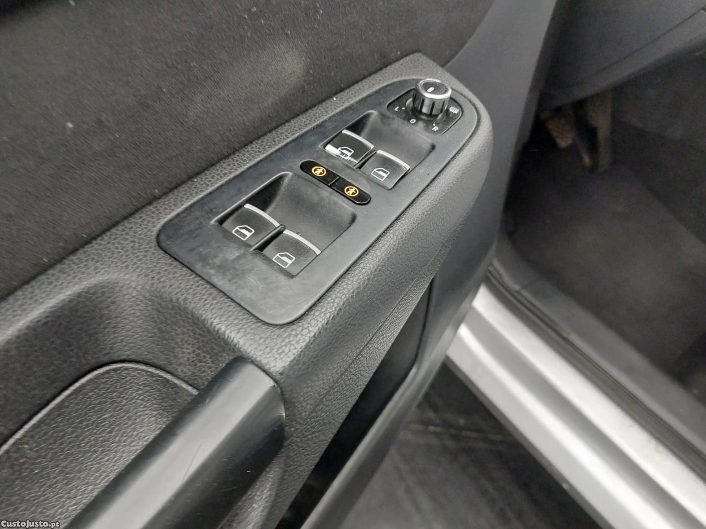 SEAT Alhambra 2.0 TDI — fotografia 7