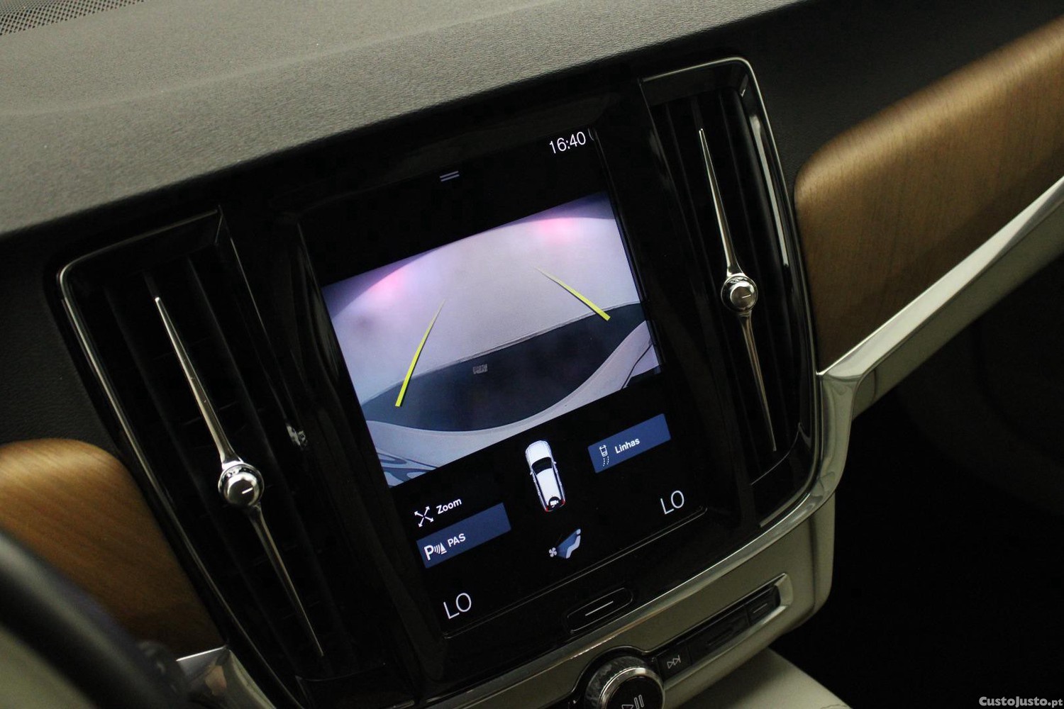 Volvo V90 2.0 B4 MOMENTUM PLUS GEARTRONIC — fotografia 32
