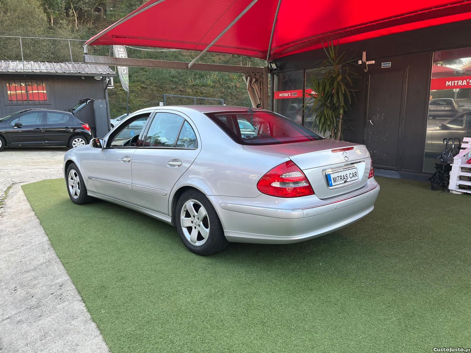 Mercedes-Benz Classe E 2.7 Diesel | Cx. Aut. — fotografia 22