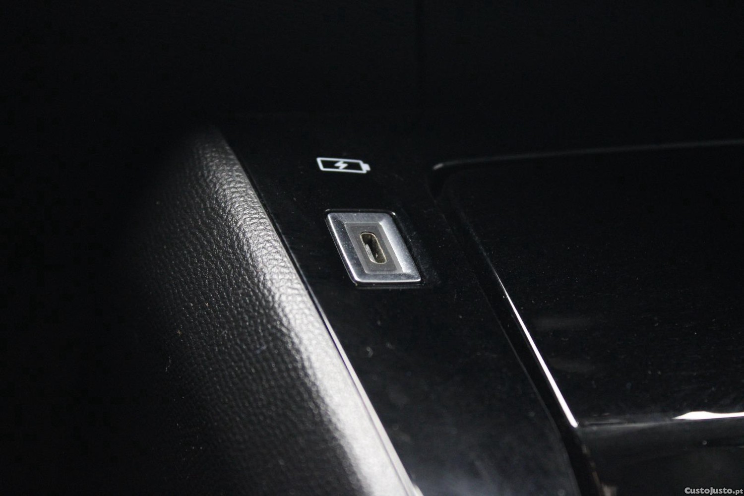 Peugeot e-2008 ALLURE PACK (AUTO) — fotografia 15