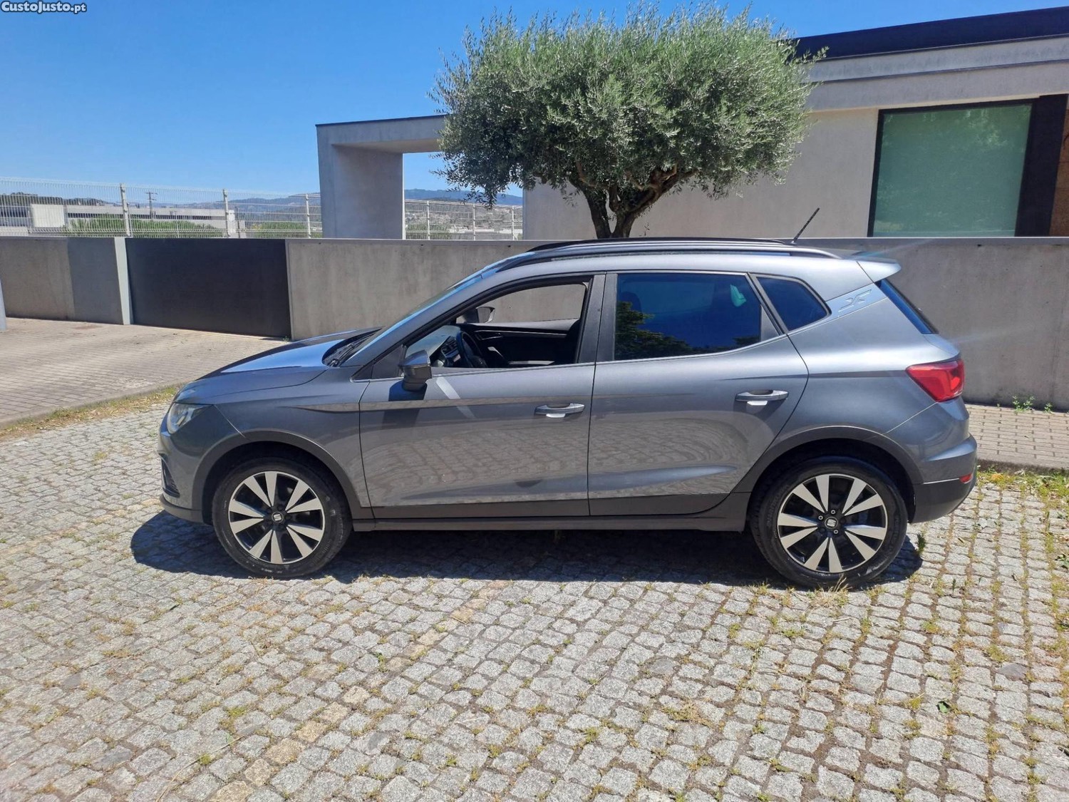 Seat Arona 1.6 TDI - 18 foto 3