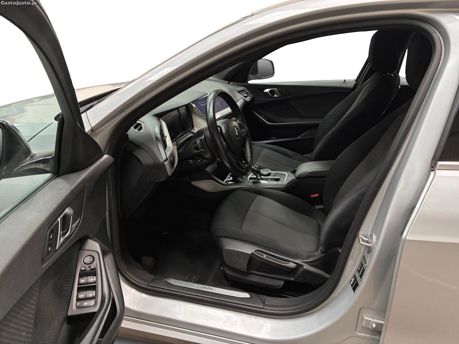 BMW 116 d Business Design - 21 — photo 3